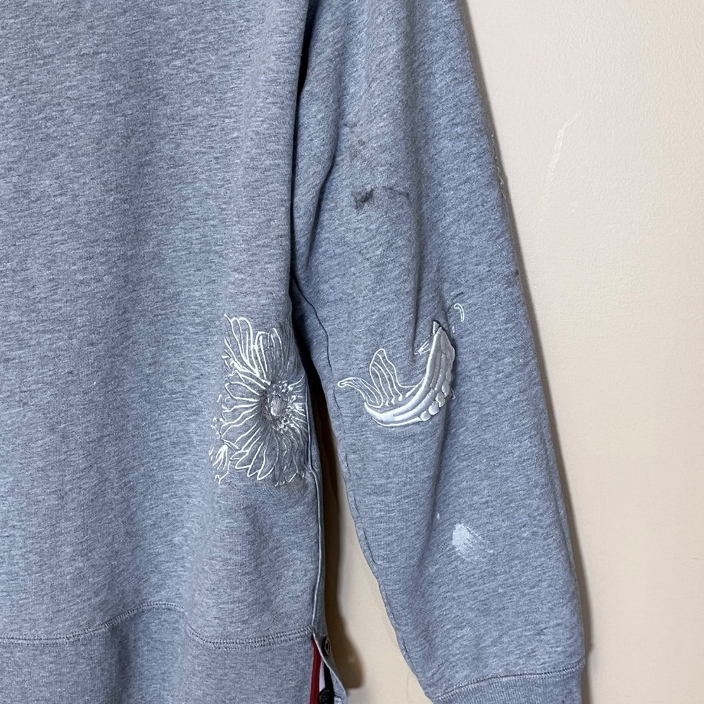 Thom Browne Embroidered Koi Chrysanthemum Sweatshirt - Men's Size 4 - Gray - Picture 5 of 15